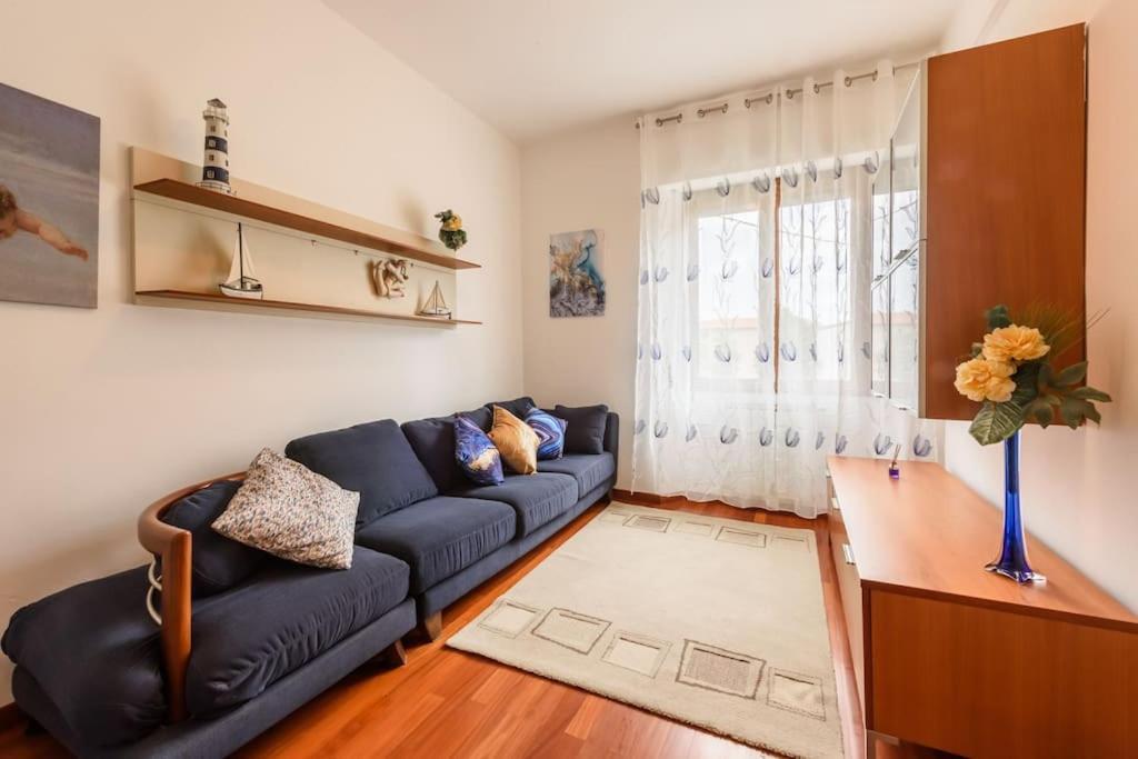 Parking & Wifi City Walls Apartment Пистойя Экстерьер фото