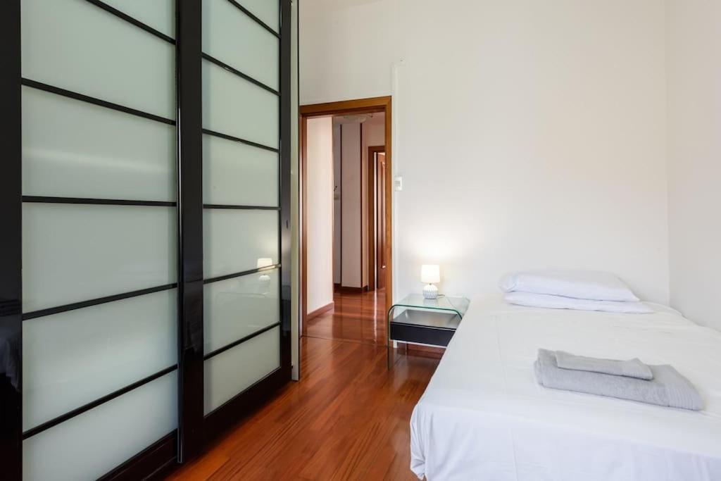 Parking & Wifi City Walls Apartment Пистойя Экстерьер фото