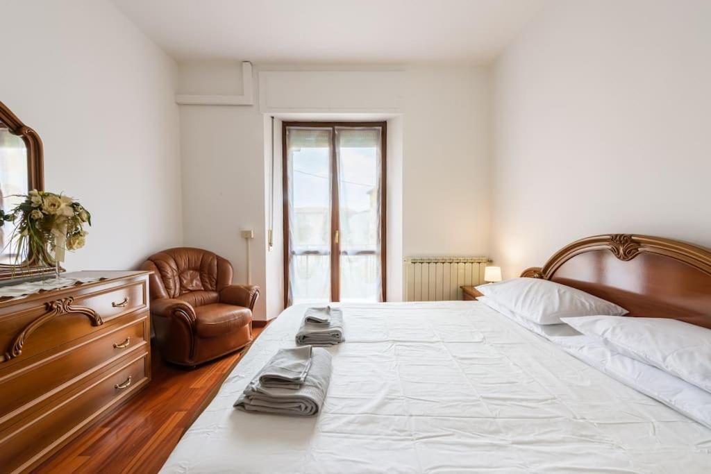 Parking & Wifi City Walls Apartment Пистойя Экстерьер фото